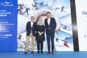  Mr. David Guigaz, Club Med Mountain Project Director (left), Ms. Catherine Oden, Director of Atout France – China Office (middle) and Mr. Sebastien Portes, Club Med Strategic Director Mountain Asia (right) at World Winter Sports (Beijing) EXPO.