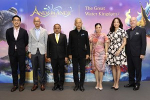 From left:  Mr. Pasu Liptapanlop, Director of Proud Real Estate Public Company Limited; Mr. Bhummikitti Ruktaengam, President of Phuket Tourism Association; Mr. Narong Woonciew, Governor of Phuket; Mr. Suwat Liptapanlop, Former Deputy Prime Minister of Thailand; Ms. Thapanee Kiatphaibool, Deputy Governor for Tourism Products and Business, Tourism Authority of Thailand (TAT); Ms. Proudputh Liptapanlop, Executive Director of Proud Group; and Mr. Brian Walker Smith, Representative from Whitewater West.