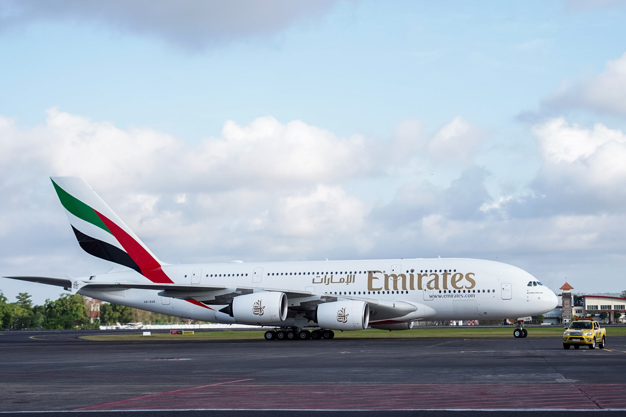 Emirates A380-01