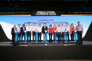 (From far left) Mr Paul Teo, Deputy Chairman, Singapore Air Cargo Agents Association Mr Sia Kheng Yok, CEO, Association of Aerospace Industries (Singapore) Mr Barathahan Pasupathi, CEO, Jetstar Asia Mr Kerry Mok, President & CEO, SATS Mr Lee Seow Hiang, CEO, Changi Airport Group Mr Han Kok Juan, Director-General, Civil Aviation Authority of Singapore Mr Chee Hong Tat, Acting Minister for Transport Ms Cham Hui Fong, Deputy Secretary-General, NTUC Mr Ong Hwee Liang, Chairman, Aerospace & Aviation Cluster Mr Loh Ngai Seng, Permanent Secretary, Ministry of Transport Mr Tan Kai Ping, CFO, Singapore Airlines Mr Leslie Thing, CEO, Scoot Ms Tan Hui Boon, Vice President, Human Resources, SIA Engineering Company Mr William Chew, Head, Learning & Development, dnata