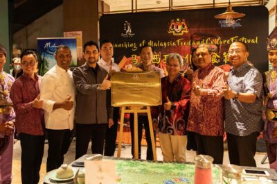 Honorable Mr Khairul Firdaus Akbar Khan, Deputy Minister of MOTAC Officiates Malaysia Food & Culture Festival 2023