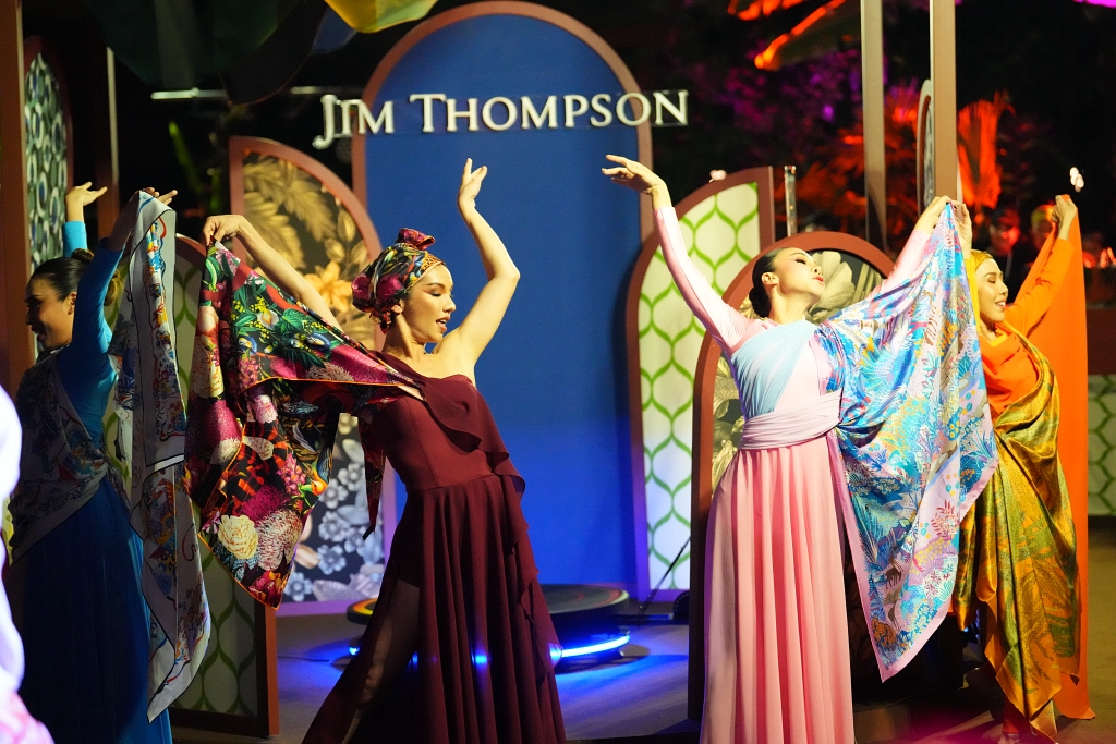 Jim Thompson Heritage Quarter Grand Opening showcasing silk products.