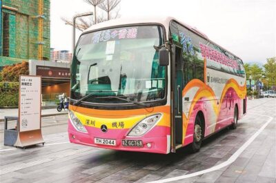 "Hong Kong-Qianhai" Cross-Border Bus (Source: Shenzhen Evening News)
