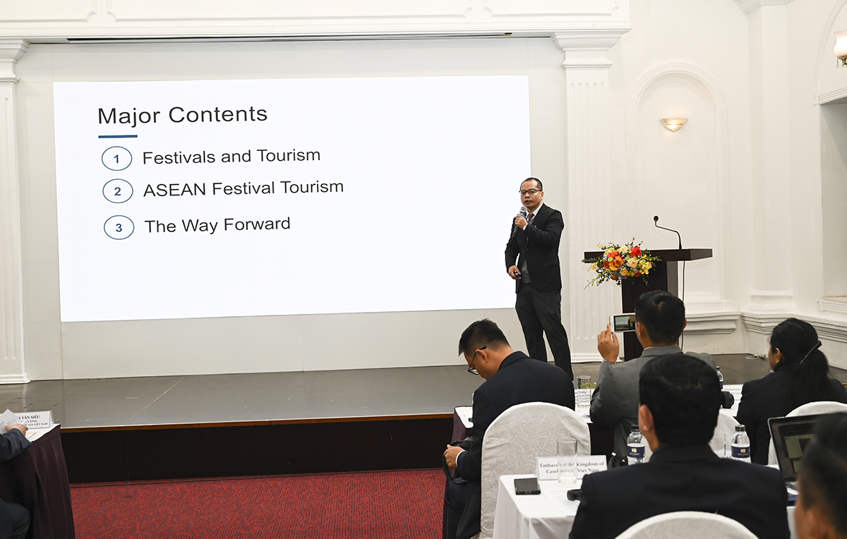 Dr. Le Tuan Anh, Dean of the Department of Tourism Management and International Languages, Hanoi University of Culture