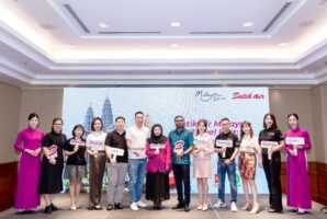 Group Photo With Batik Air Roadshow Travel Trade Partners