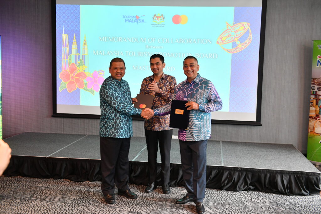 Exchange MOC Between Tourism Malaysia & MasterCard 1